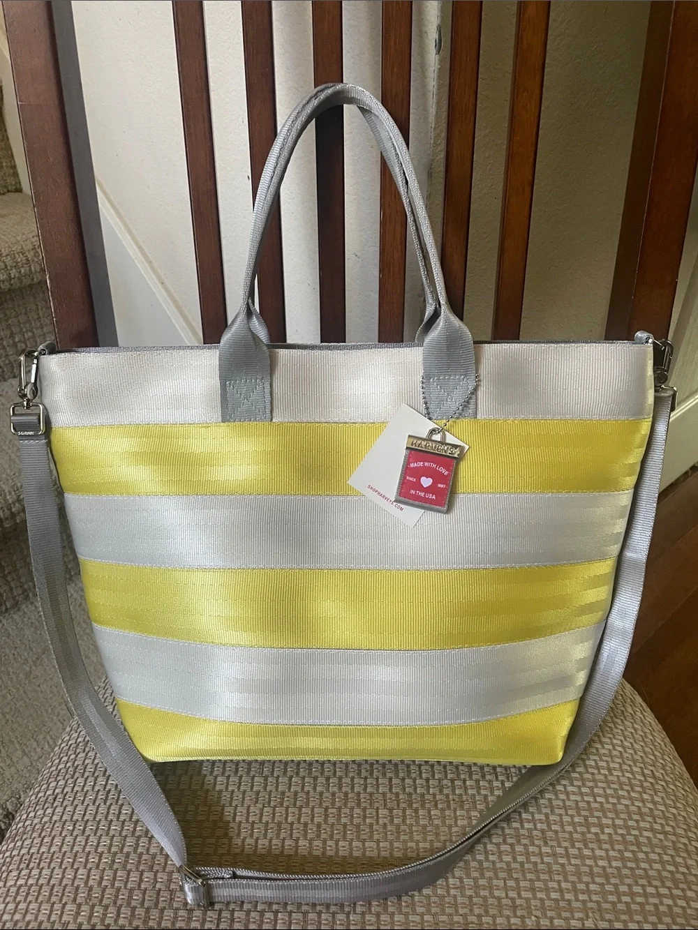Harveys vanilla/yellow/dove medium streamline tote